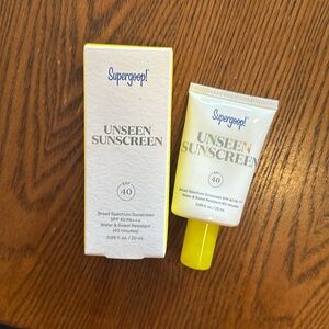 Supergroup Unseen Sunscreen SPF 40